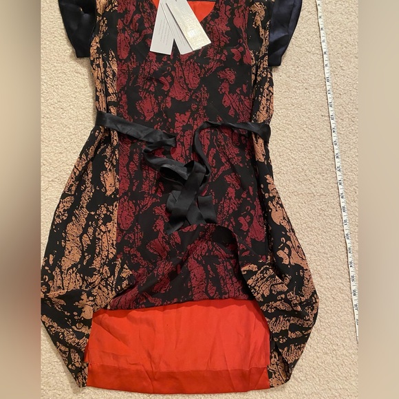 French Connection Cocktail Dress super shinny, has golden sequins on shoulders! - Picture 6 of 11